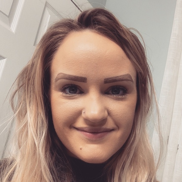 Meet your Posher, Amy - Picture 1 of 1